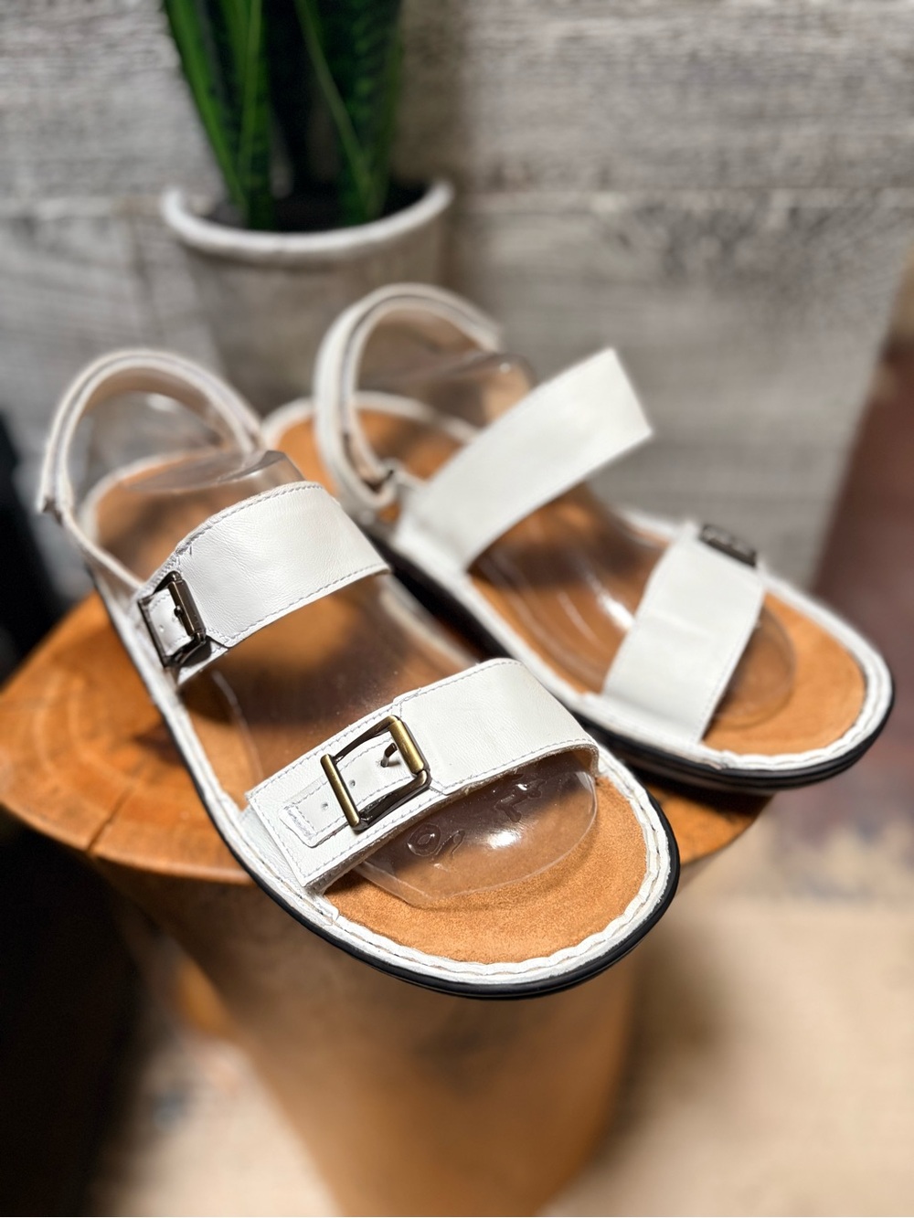 Naot | "Soprano" Adjustable Strappy Low-Profile Leather Sandals - Women's 42